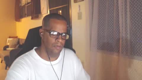 Antonio online show from 09/21/25, 01:51