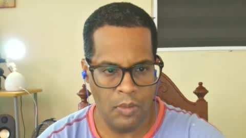 Antonio online show from 02/15/26, 01:20