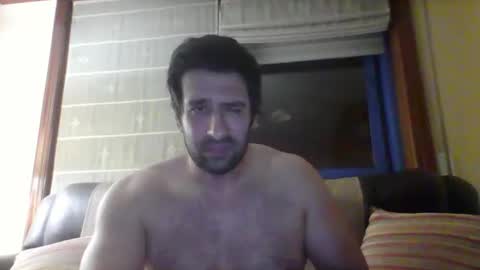 toni640128 online show from 01/12/25, 04:21