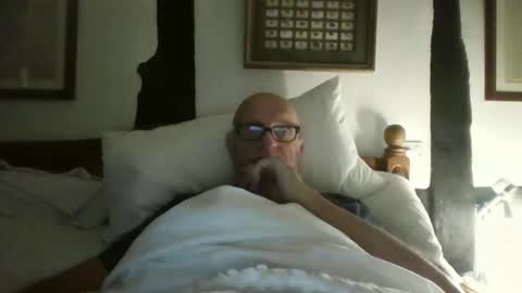 Snapshot of tonidr chatting on 11/08/25, 06:57 Tonidr online show from 11/08/25, 06:57