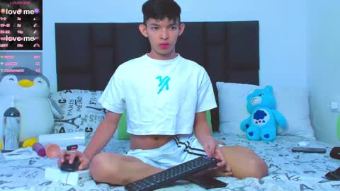 Tonny online show from 02/23/25, 04:35