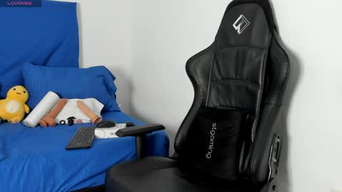 Tonny online show from 04/25/26, 02:03