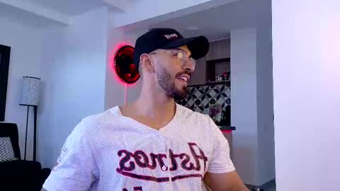 tony muscle1 online show from 10/20/25, 09:37