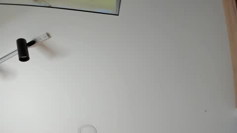 tony_petrov online show from 11/17/25, 12:22