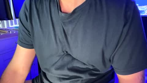 tonymontana202323898991 online show from 04/12/26, 10:20