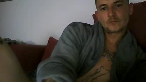 Snapshot of tonystrawberry chatting on 07/11/26, 12:02 tonystrawberry online show from 07/11/26, 12:02