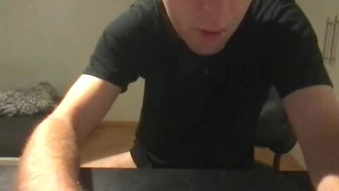 Max online show from 10/03/25, 05:04