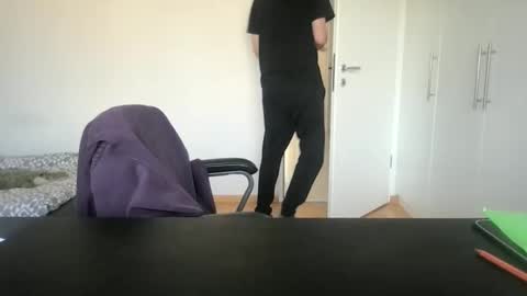 Max online show from 01/14/26, 09:15