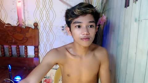 Snapshot of toothlessxx chatting on 07/14/26, 03:33 jhonrex online show from 07/14/26, 03:33