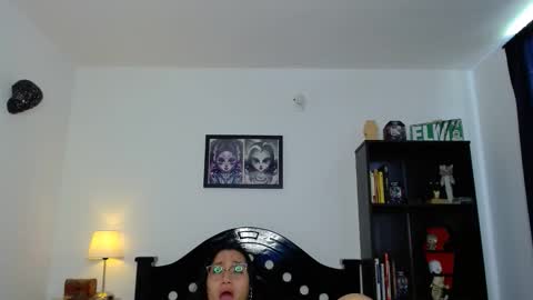 Snapshot of toothyy chatting on 05/11/26, 02:45 toothyy online show from 05/11/26, 02:45