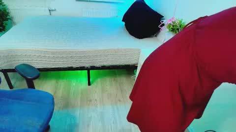 topcranberry online show from 10/19/25, 10:49