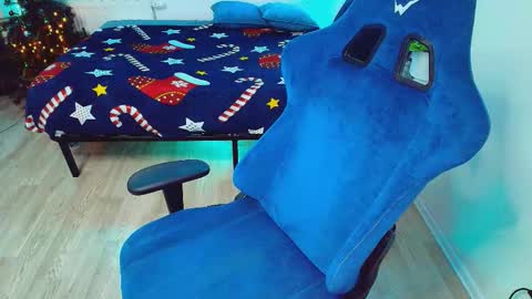 topcranberry online show from 02/02/26, 02:43