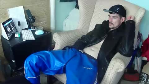 SagMeOreduceMe online show from 03/18/26, 10:57