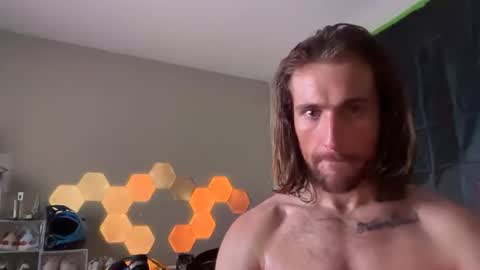 Snapshot of topherhopkins744 chatting on 03/19/26, 08:40 topherhopkins744 online show from 03/19/26, 08:40