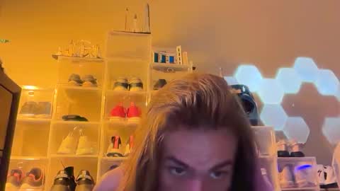Snapshot of topherhopkins744 chatting on 03/20/26, 10:31 topherhopkins744 online show from 03/20/26, 10:31