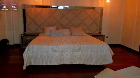 Tori Cross online show from 02/06/25, 01:05