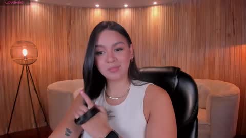 Tori Cross online show from 02/11/25, 03:51