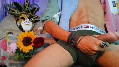 Enzo Moretti online show from 10/31/25, 12:11