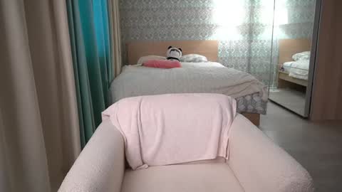         online show from 02/09/25, 03:00