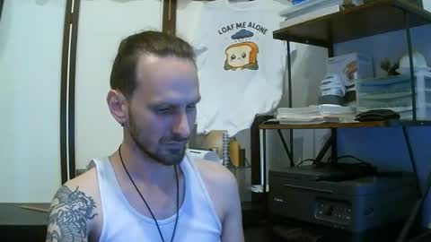 Snapshot of tornado2156 chatting on 12/04/25, 04:27 Tornado2156 online show from 12/04/25, 04:27