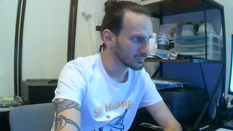Snapshot of tornado2156 chatting on 01/06/26, 09:50 Tornado2156 online show from 01/06/26, 09:50