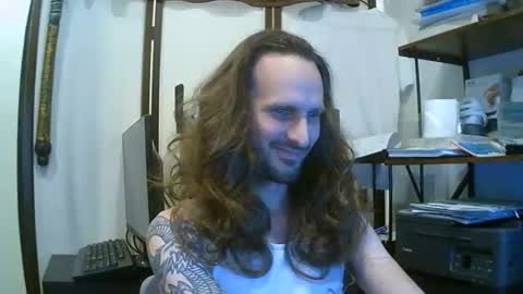 Snapshot of tornado2156 chatting on 01/07/26, 10:45 Tornado2156 online show from 01/07/26, 10:45