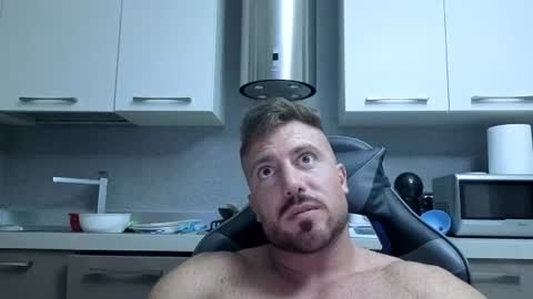 Snapshot of toro_arrapato chatting on 06/13/26, 12:30 toro_arrapato online show from 06/13/26, 12:30