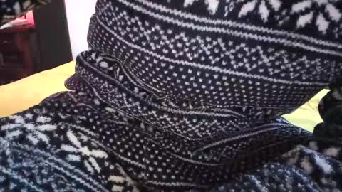 Snapshot of torosko chatting on 01/05/25, 10:32 Torosko online show from 01/05/25, 10:32