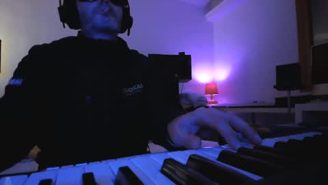 Snapshot of torosko chatting on 01/07/25, 11:56 Torosko online show from 01/07/25, 11:56