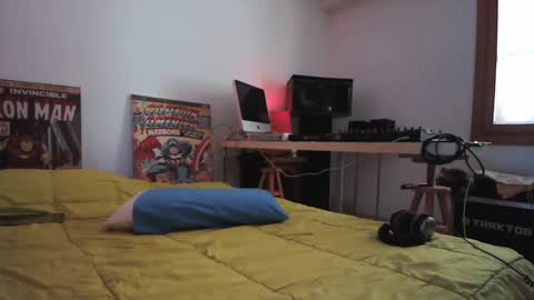 Snapshot of torosko chatting on 03/09/25, 02:54 Torosko online show from 03/09/25, 02:54