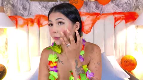 Ana Maria  online show from 10/31/25, 11:22