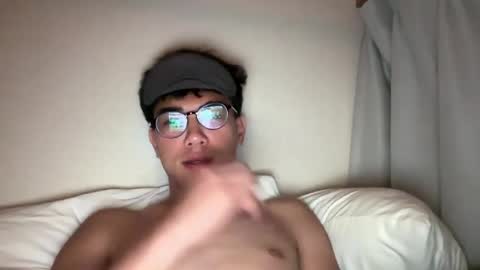 Karo online show from 04/26/26, 03:32