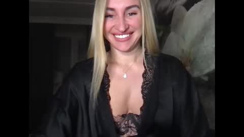 Snapshot of tosyna07555 chatting on 02/27/25, 09:36 tosyna07555 online show from 02/27/25, 09:36