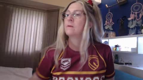 Snapshot of total_aussie_milfs chatting on 05/27/26, 12:29 Milly online show from 05/27/26, 12:29