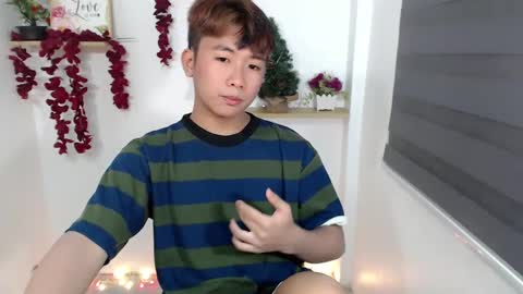 Snapshot of totalbabe1x chatting on 01/28/25, 12:11 totalbabe1x online show from 01/28/25, 12:11