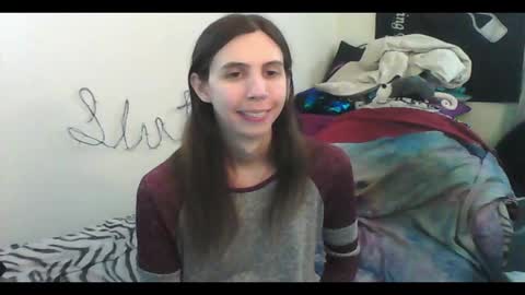 Luna online show from 10/22/25, 02:45