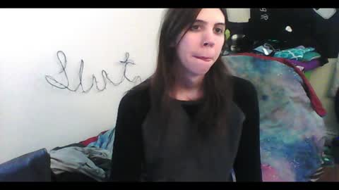 Luna online show from 12/13/25, 10:37