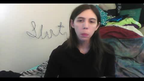 Luna online show from 12/17/25, 09:43