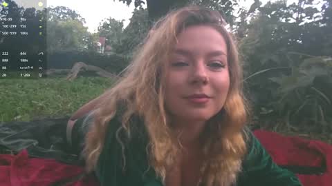 Snapshot of totally_spy chatting on 09/17/25, 03:24 Madam Viktoria Vacation in Portugal 2811 - 0412 online show from 09/17/25, 03:24