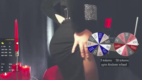 Snapshot of totally_spy chatting on 01/18/26, 12:20 Madam Viktoria Vacation in Portugal 2811 - 0412 online show from 01/18/26, 12:20