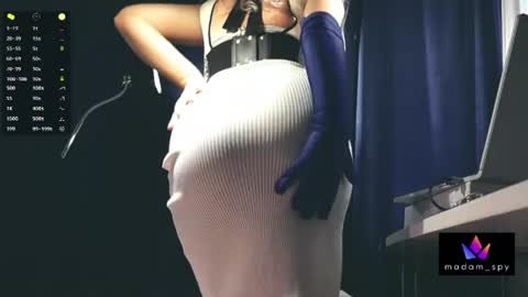 Snapshot of totally_spy chatting on 07/08/26, 07:35 Madam Viktoria Vacation in Portugal 2811 - 0412 online show from 07/08/26, 07:35