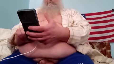 totallyawesome_65 online show from 02/08/25, 05:18