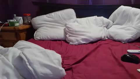 tounu38 online show from 04/17/26, 01:19