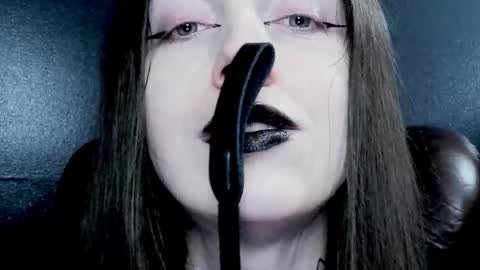 toxicdomme online show from 12/19/25, 07:32