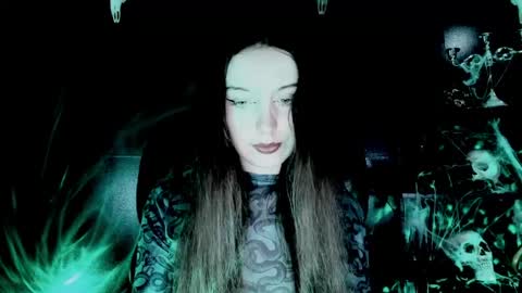Snapshot of toxicdomme chatting on 05/20/26, 06:03 toxicdomme online show from 05/20/26, 06:03
