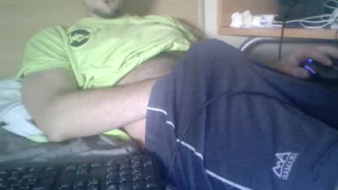 Snapshot of trabuk17 chatting on 09/18/25, 11:45 trabuk17 online show from 09/18/25, 11:45