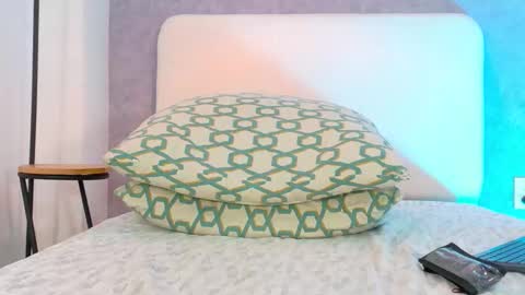 Snapshot of tracielowe_w chatting on 10/10/25, 04:22 tracielowe_w online show from 10/10/25, 04:22