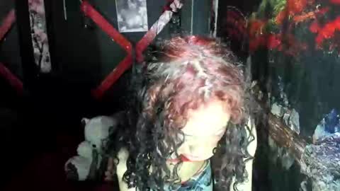 tracy_ks online show from 10/01/25, 03:07