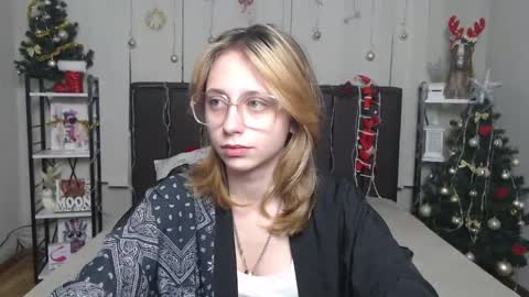 TracyLeeBB online show from 12/20/25, 06:09