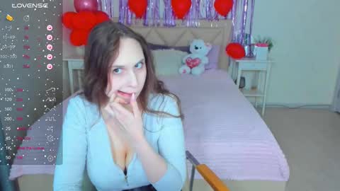 Kate online show from 02/13/25, 11:28